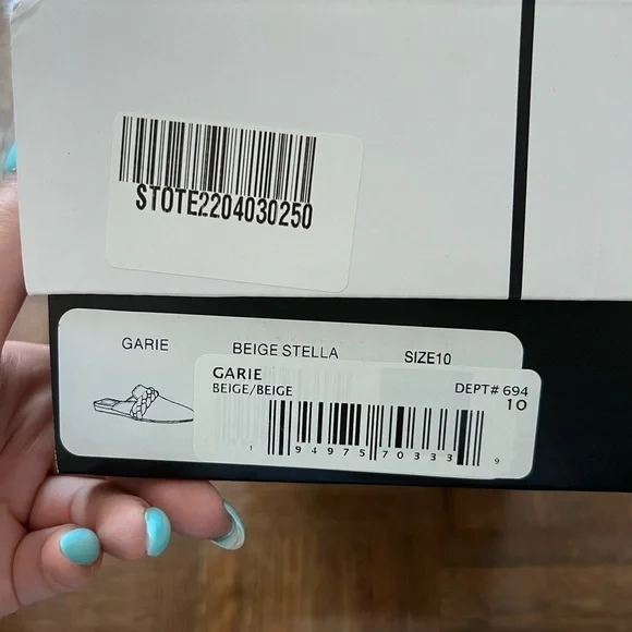 SANDALS - Picture 4 of 5